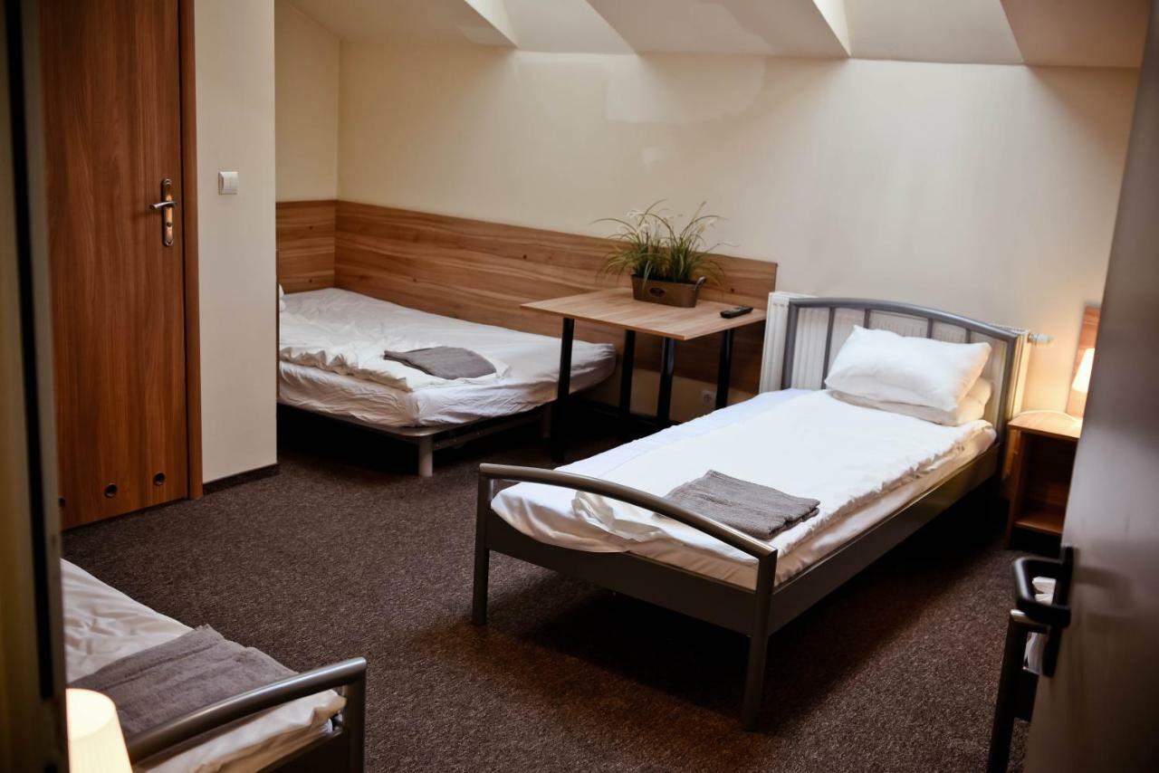 Kwatera prywatna Kolumny 217- Tanie Pracownicze, Parking Bezplatny Łódź