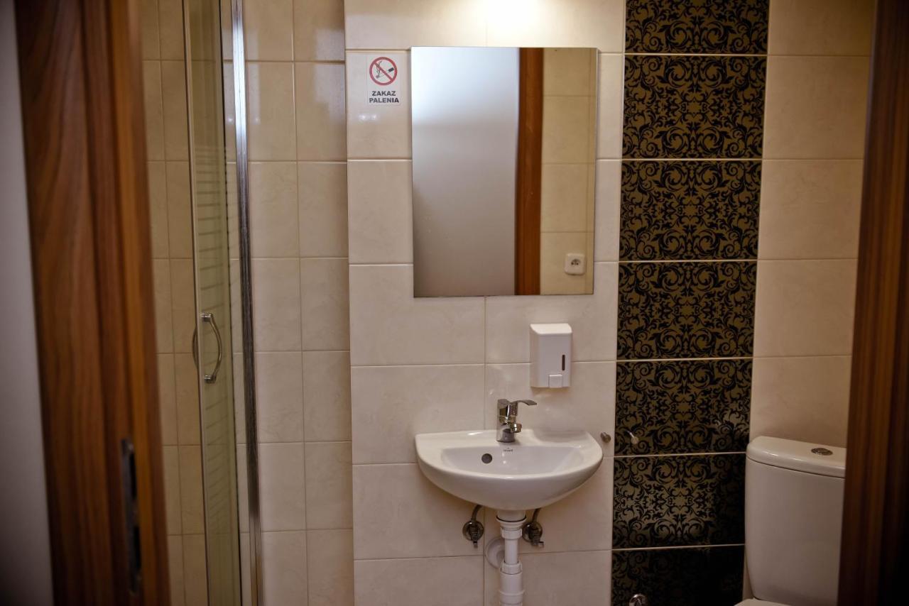Kwatera prywatna Kolumny 217- Tanie Pracownicze, Parking Bezplatny *